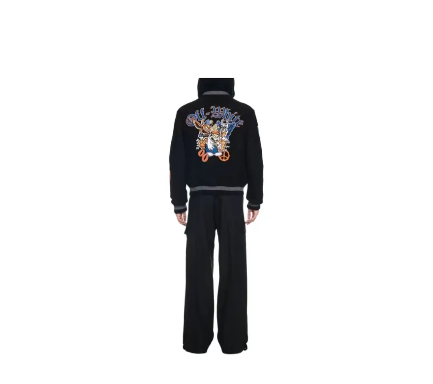 ♻️💯Reference model picture for the upper body❤️Top tested version off white Heavy embroidery patchwork leather high temperature hot crystal diamond baseball uniform male and female couple star same style (⚠ Original button molding and customization, patch embroidery and color matching) Original packaging and original label🔍 Full set of accessories customized, packaging elevators are purchased from the original factory, all hardware parts are molded and customized, and the fabric color components are restored one to one The fabric is made of 65% wool, 15% natural silk, 10% spandex and 10% velvet, mixed and custom-woven. The total weight is more than 900 grams! And the most important thing is its color fastness, it will never fade! -The embroidery uses an imported towel embroidery machine. Each pattern is first embroidered on the fabric, and then engraved with an infrared laser, and then fixed with a sewing machine. The whole garment is labeled in many places, one is flat embroidered, and the large pattern on the back is directly embroidered on it. This dress has 4 different embroidery techniques⚠ -The sleeves are all made of two-layer pebbled fabric, which is processed, shaped, colored, washed, and the texture retains the original grain structure! Thick, plump and round! -The processing technology is extremely complex, the pieces are neatly spliced ​​and aligned, and the entire garment has precise wiring density. Gender-neutral style. Loose version. Self-conscious quality control. Details determine success or failure. Size: S M L XL P: 680